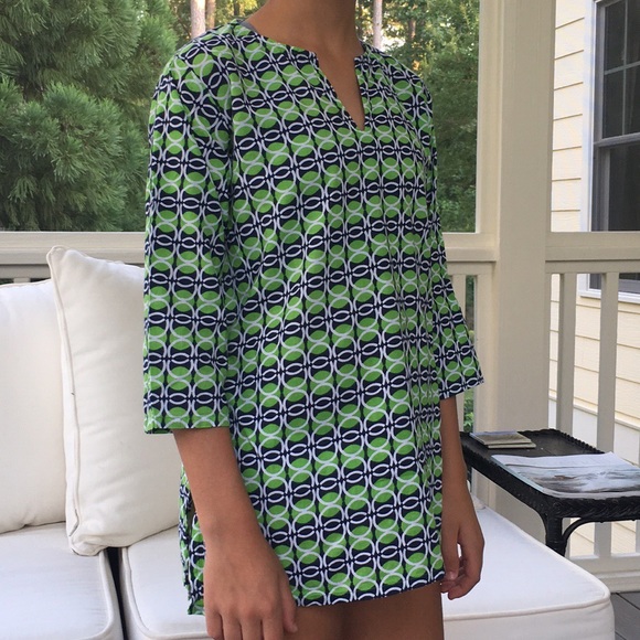 3/$25 Lexi York Coverup / Tunic - Picture 2 of 4